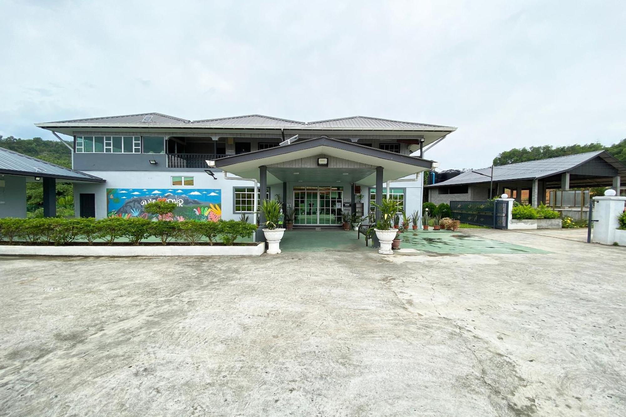 Oyo Home 90230 Dh Residence Kota Belud Экстерьер фото